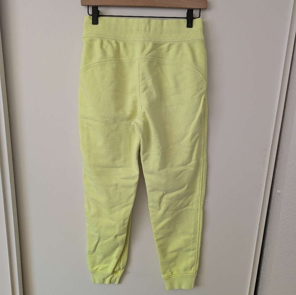 lululemon athletica Womens 4 Scuba Joggers Neon Green Activewear Athleisure - Picture 5 of 7
